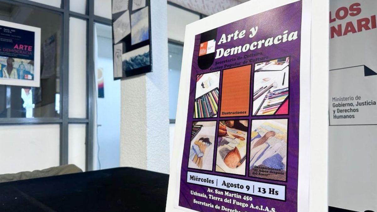 Se presentó en Ushuaia la muestra "Arte y Democracia" 