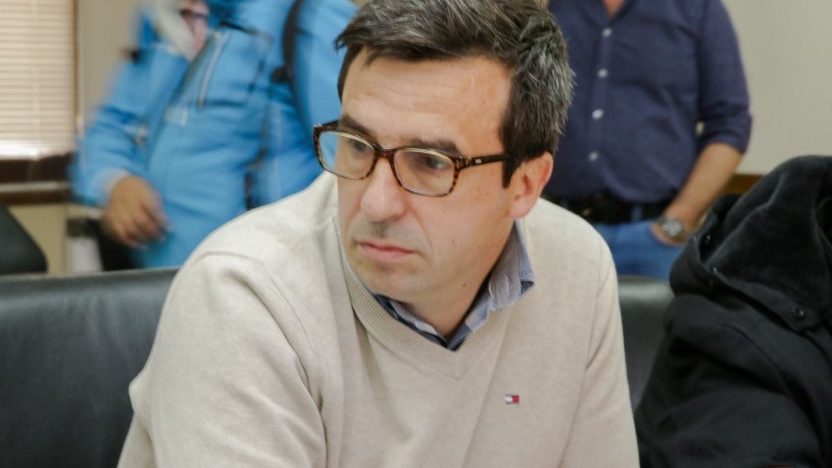 “Tenemos que ir a las elecciones a generar soluciones”, manifestó Rubinos