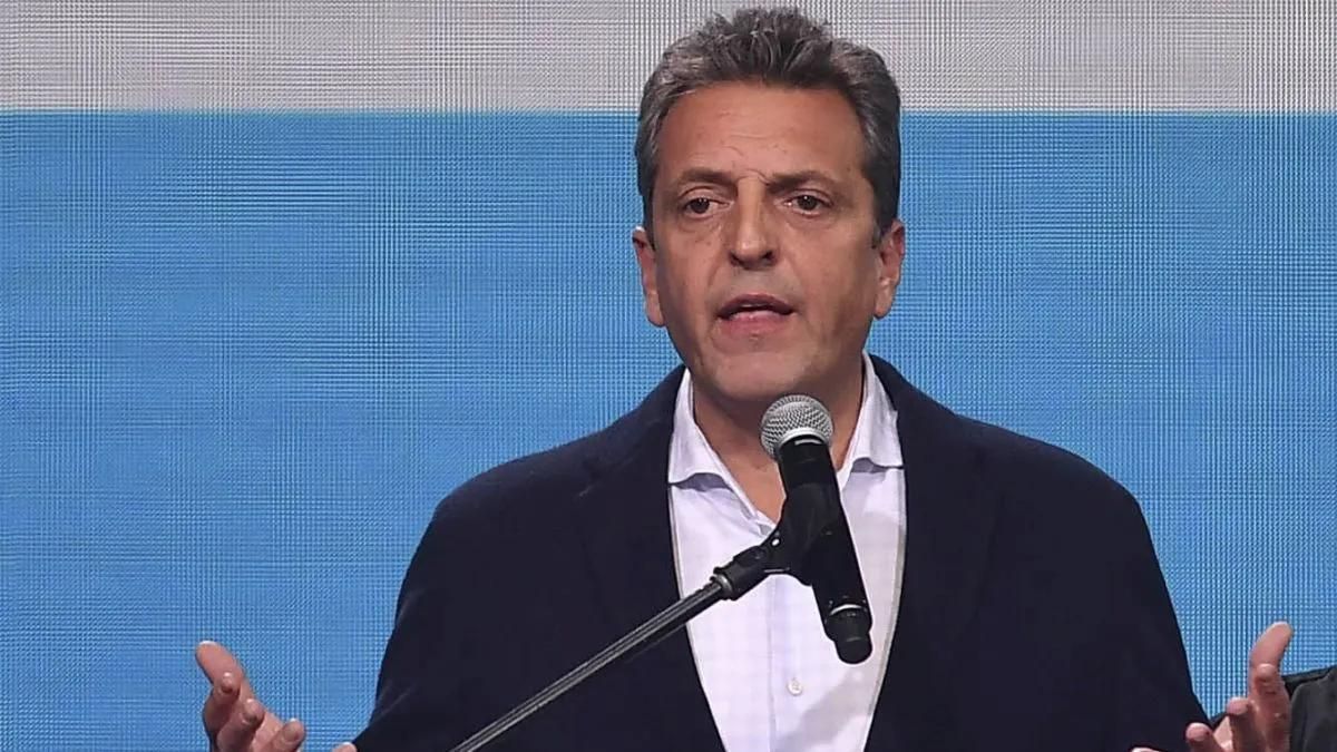 "Con el régimen le das vida económica a Tierra del Fuego porque estás haciendo una defensa de Malvinas y la Antártida"