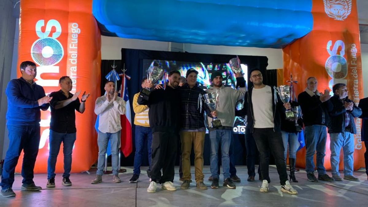  Se realizó la ceremonia de premiación de la 48° edición del Gran Premio de la Hermandad