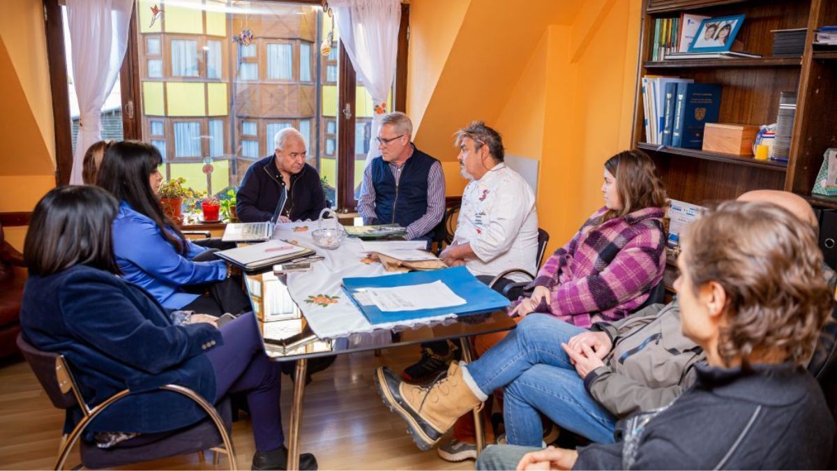 Legisladores analizan la regularización de la pesca en el Canal Beagle