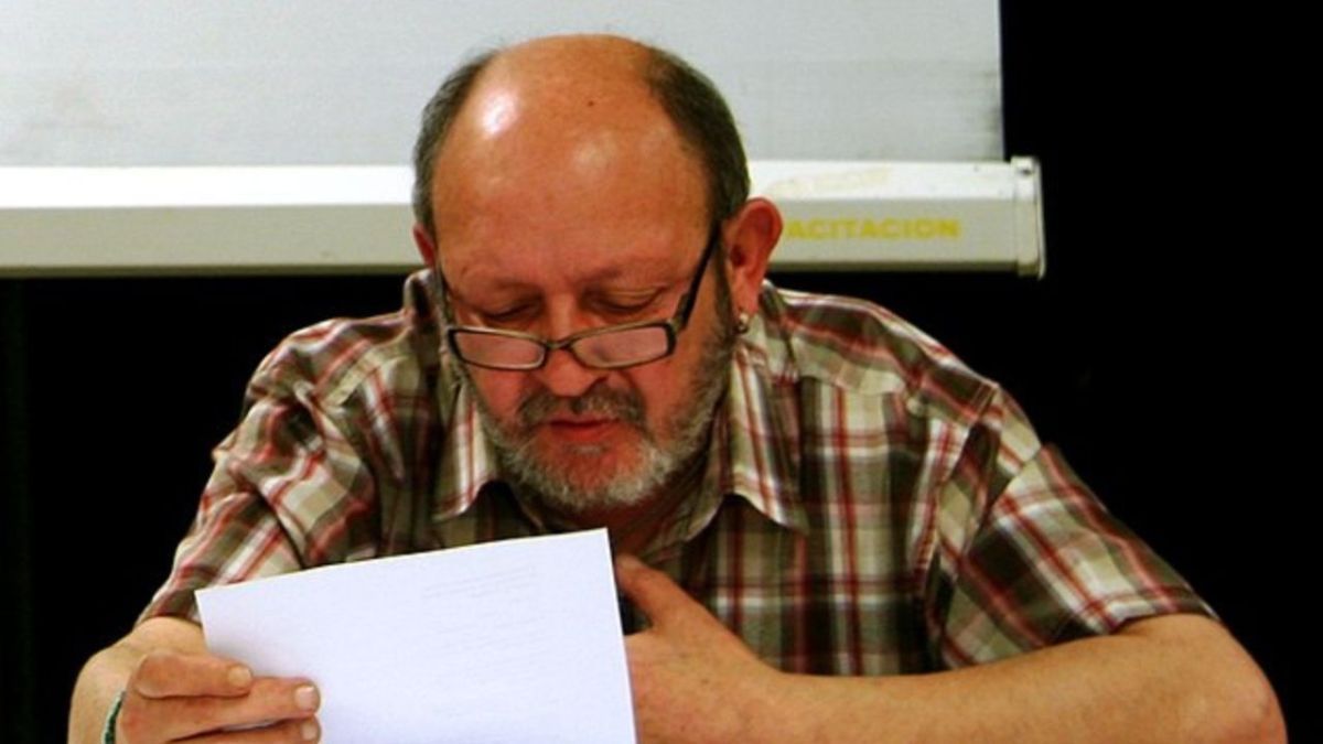 Realizarán encuentros literarios en el marco del Día de la Poesía Fueguina
