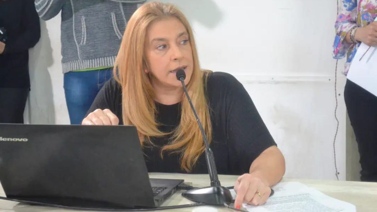 “Se calcula que hay unos 500 equinos en la ciudad”, advirtió Vélez