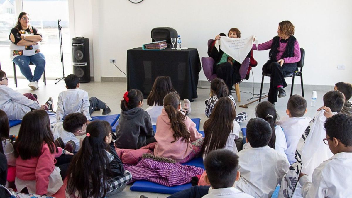 Taty Almeida compartió un encuentro con infancias de Río Grande