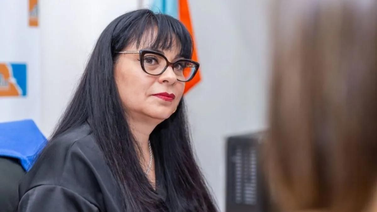 “No podemos convertir la Legislatura en un juicio oral y público”