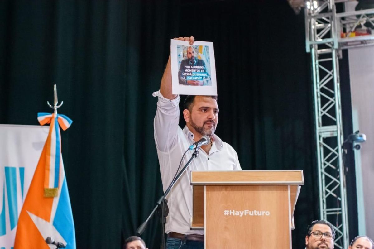 “Decir que en algunos momentos es mejor quedarse callado, es un mensaje mafioso”, señaló Vuoto
