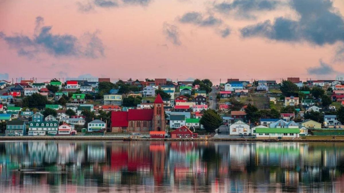 Reino Unido realiza nuevamente el polémico concurso para llevar a estudiantes universitarios a las Islas Malvinas
