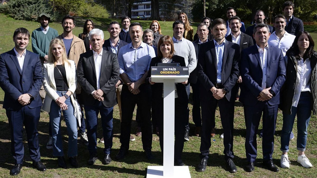 "Esta selección muestra un Juntos por el Cambio renovado, con una dirigencia que está lista para gobernar el país", dijo Bullrich