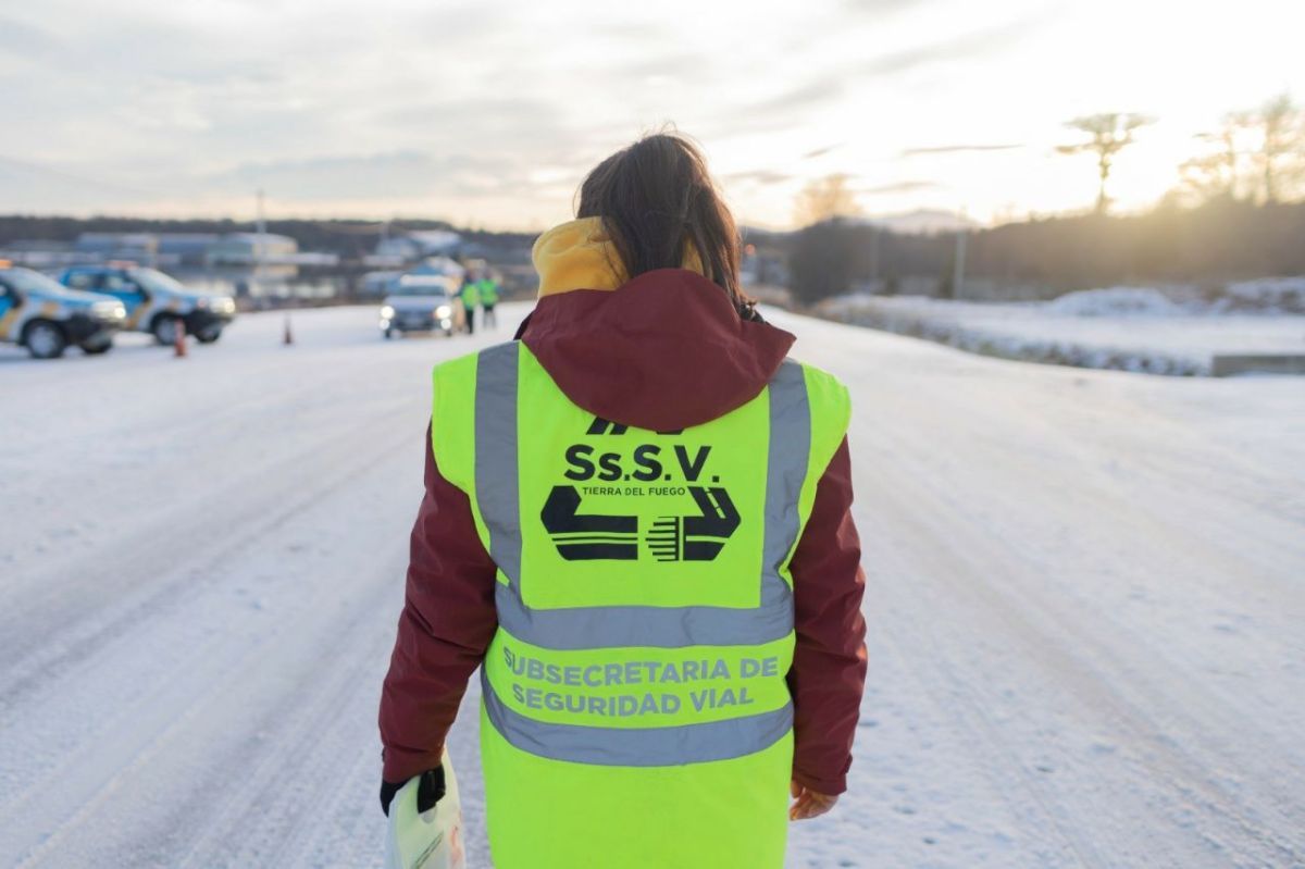 Seguridad Vial recuerda que sigue vigente el uso obligatorio de neumáticos de invierno