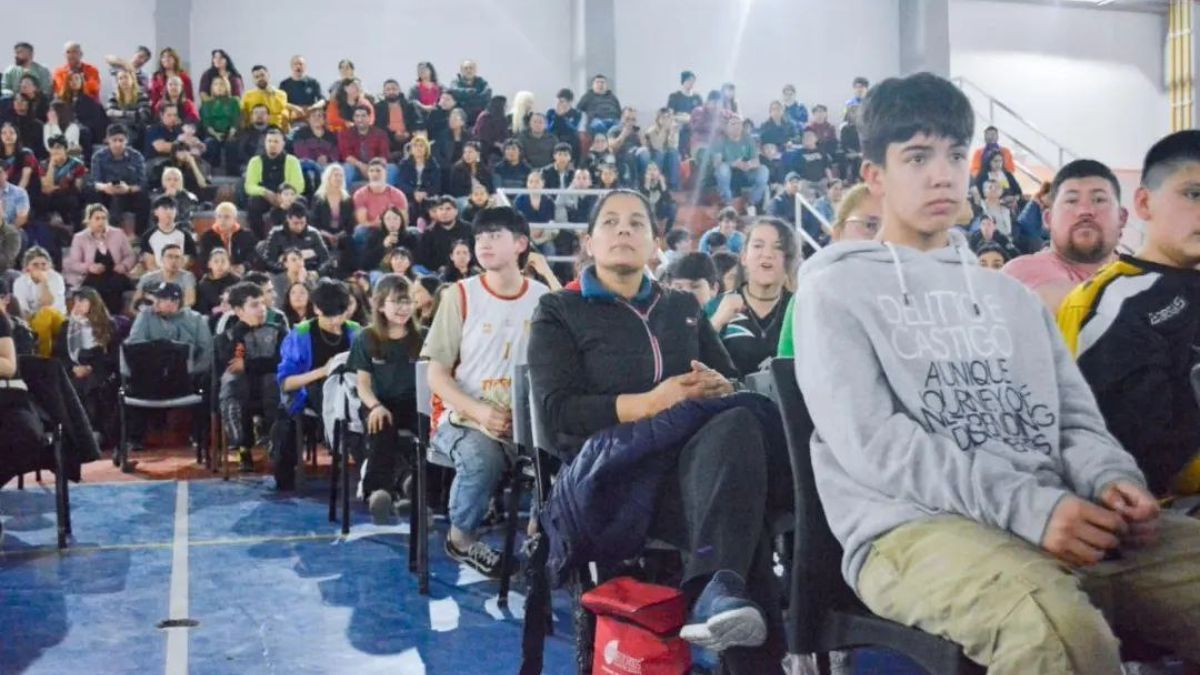 Se llevó adelante la presentación de la delegación fueguina que viaja a los Juegos Nacionales Evita Juveniles 2023