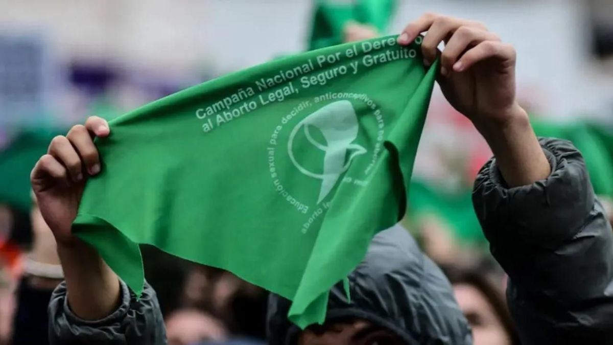“Volvemos a sacar los pañuelos, porque sentimos que están en peligro”