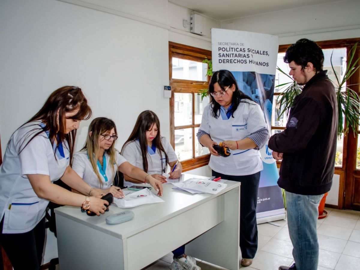 Continúa la entrega de anteojos recetados en Ushuaia