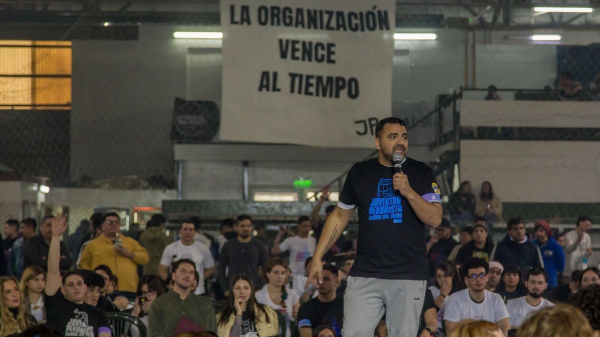 En apoyo a Sergio Massa, se realizó el plenario provincial de la Juventud Peronista