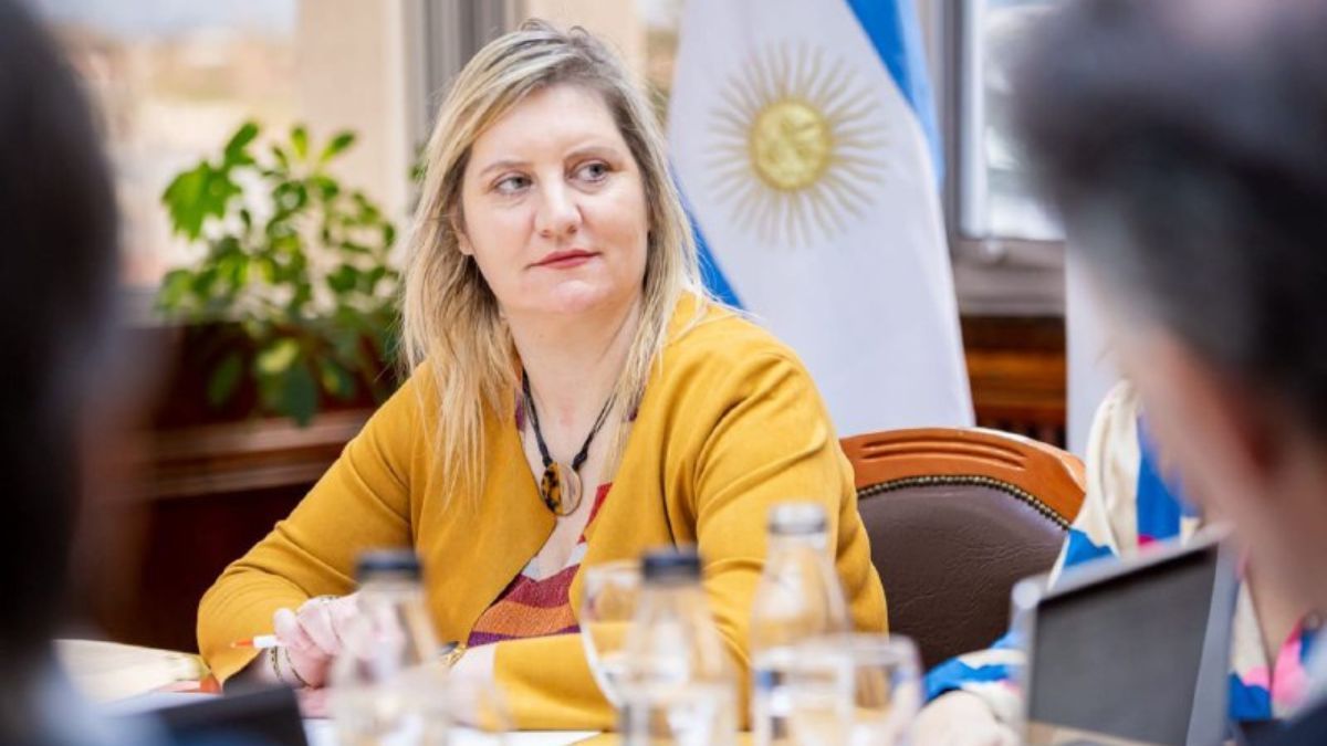“Destacamos todas las herramientas que buscan generar arraigo, en la provincia, para los profesionales de la salud pública"