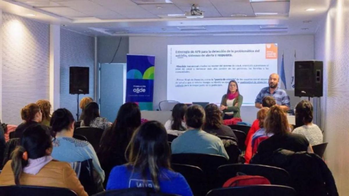 Los enfermeros de Zona Norte recibieron una capacitación en prevención del suicidio