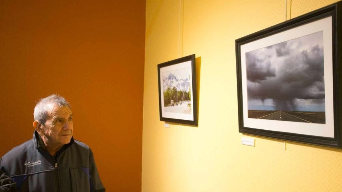 Inauguraron la exposición histórica de Vialidad Nacional "Se hace camino al andar"