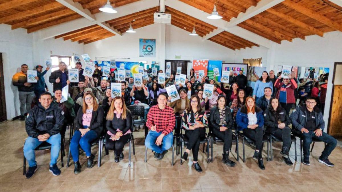 En Tolhuin, más de 40 vecinos del barrio "Ex Matadero" recibieron sus decretos de adjudicación en venta