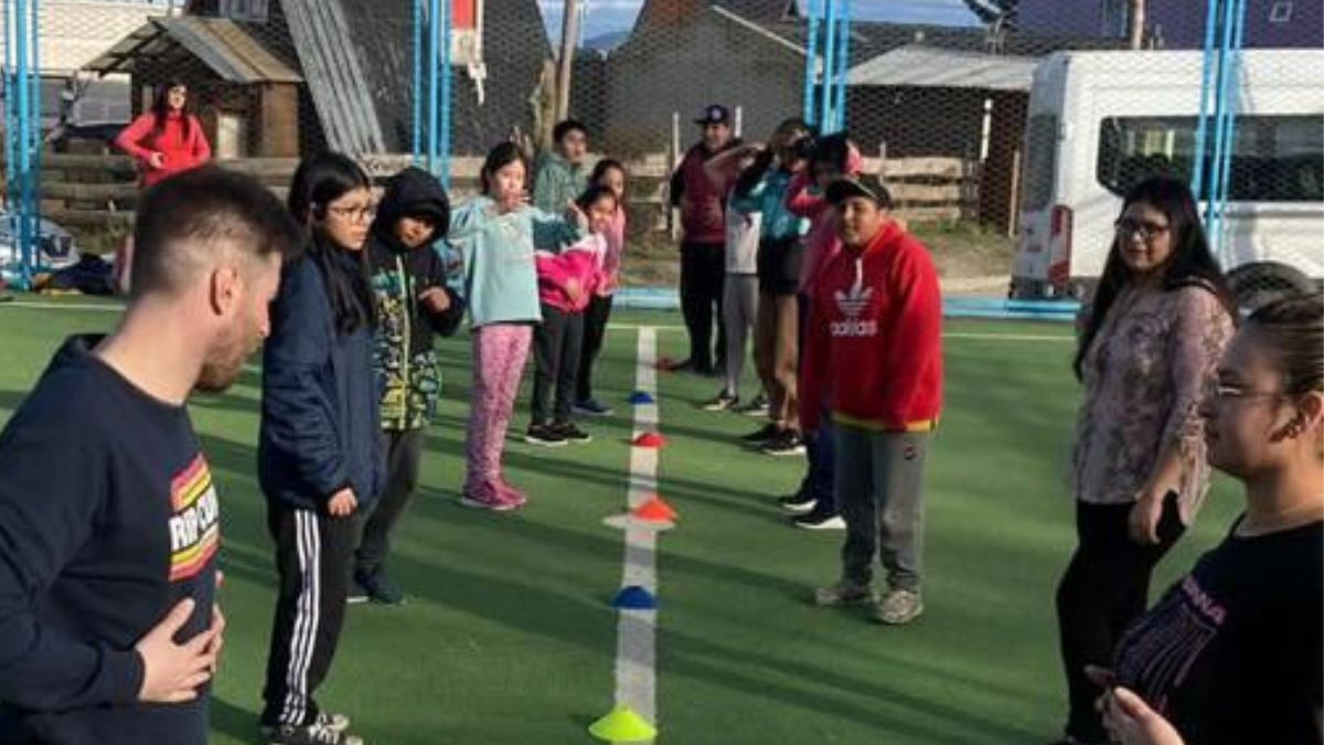 Comienza el programa municipal "Del aula al barrio": Un espacio de recreación y aprendizaje 