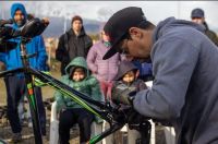 La Municipalidad de Ushuaia acompañó el Taller de Bicicletas en Nave Tierra 
