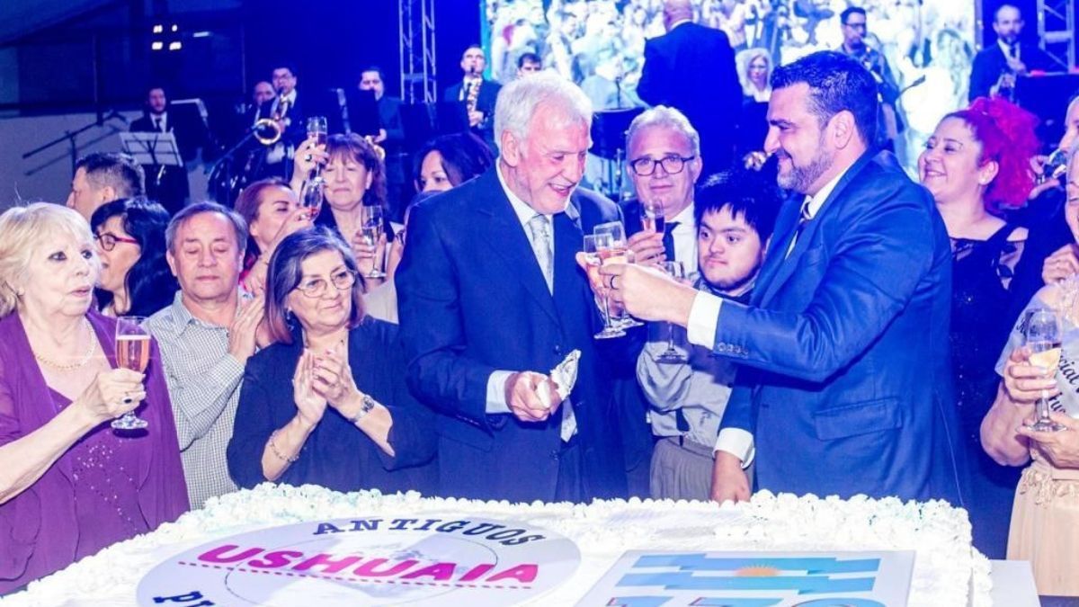 "Este espacio de reencuentro siempre nos trae el recuerdo de esa Ushuaia que fundaron sus familias"