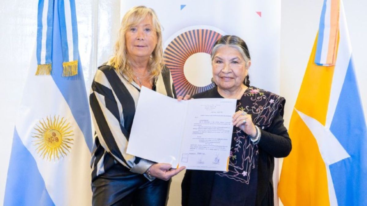 Reconocieron a la coordinadora del enlace continental de mujeres indígenas de las américas