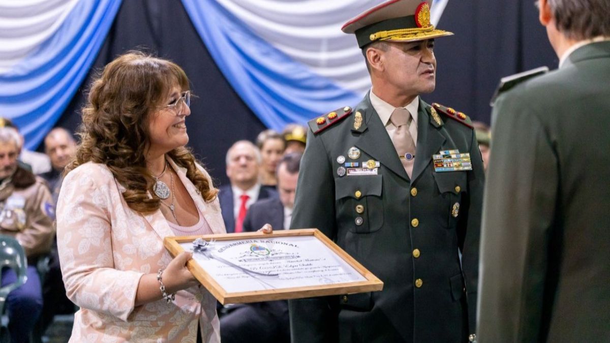Gobierno acompañó a gendarmería en la conmemoración del aniversario de la “Agrupación XIX”