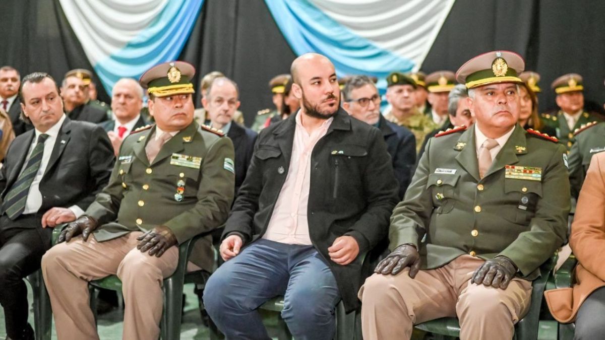 La Municipalidad participó del aniversario de la Agrupación XIX Tierra del Fuego