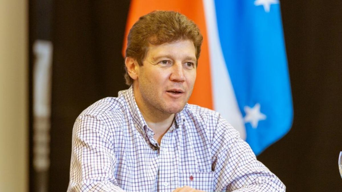 “Avanzar en la reestructuración del bono aliviará las finanzas para el año que viene”