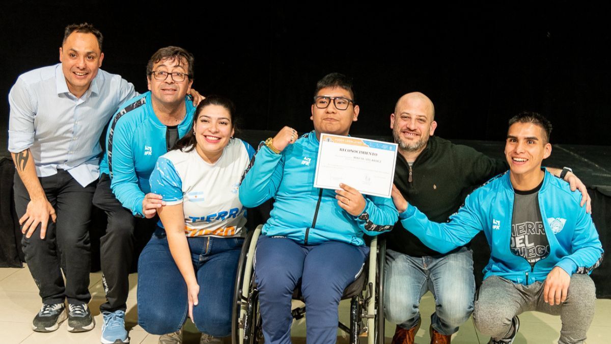 La Legislatura entregó distinciones a deportistas que participaron de los Juegos Nacionales Evita 2023