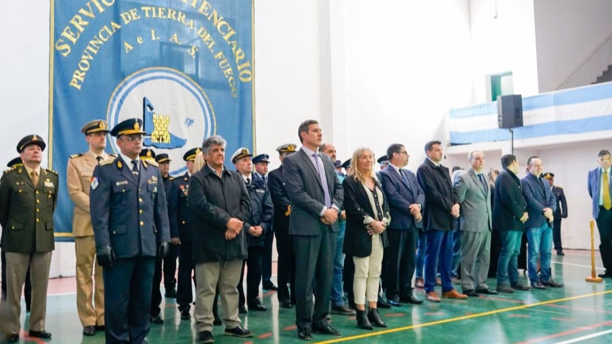 “La gente del servicio ha demostrado su valía con sus acciones”, dijo Chapperón
