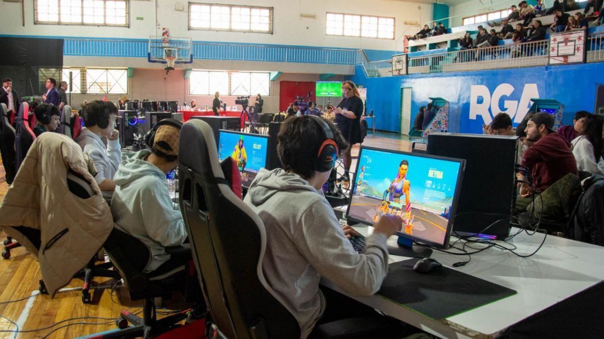 "Esta competencia a nivel regional, la copa Vortex, nos posiciona como ciudad”, evaluó Ferro