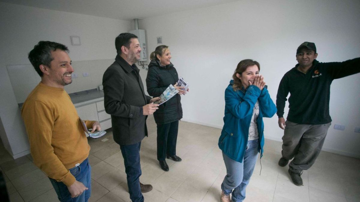 La Municipalidad de Ushuaia entregó viviendas ubicadas en el macizo KyD