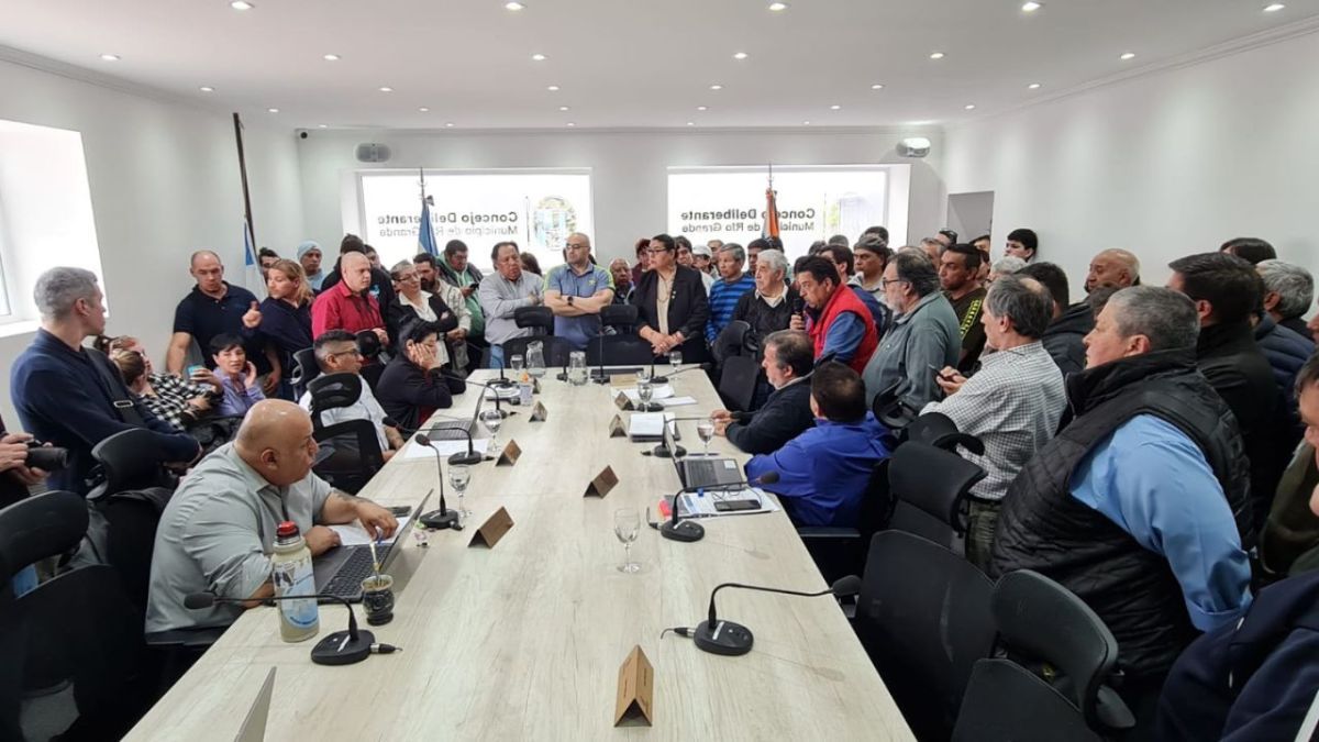 Continúa el debate para la habilitación de plataformas digitales de transporte