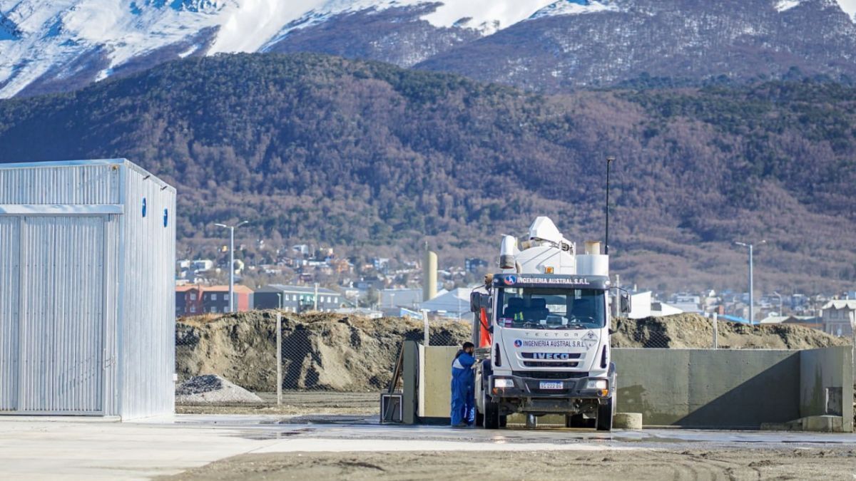 El nuevo vaciadero de camiones en la Planta 'Bahía Golondrina' ya está en funcionamiento