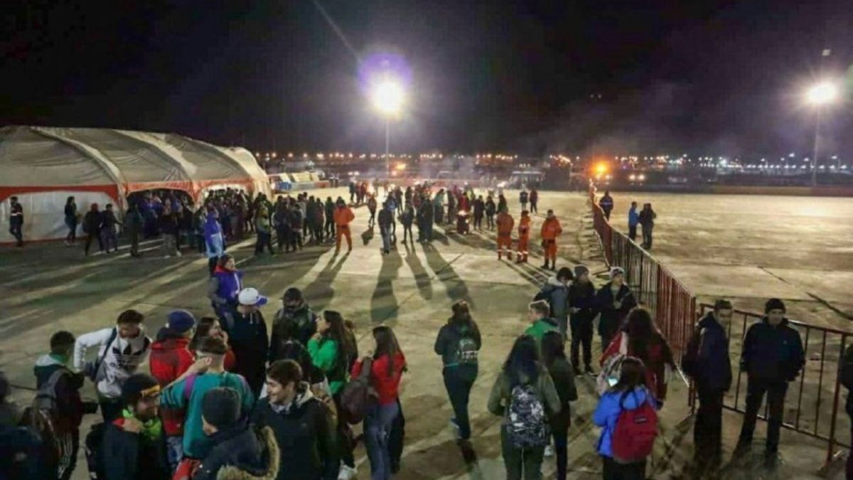 Municipio y Gobierno recomiendan no participar de eventos juveniles sin supervisión