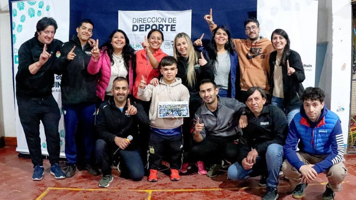 El Municipio de Tolhuin acompañó al plantel de la Selección Argentina de Talla Baja