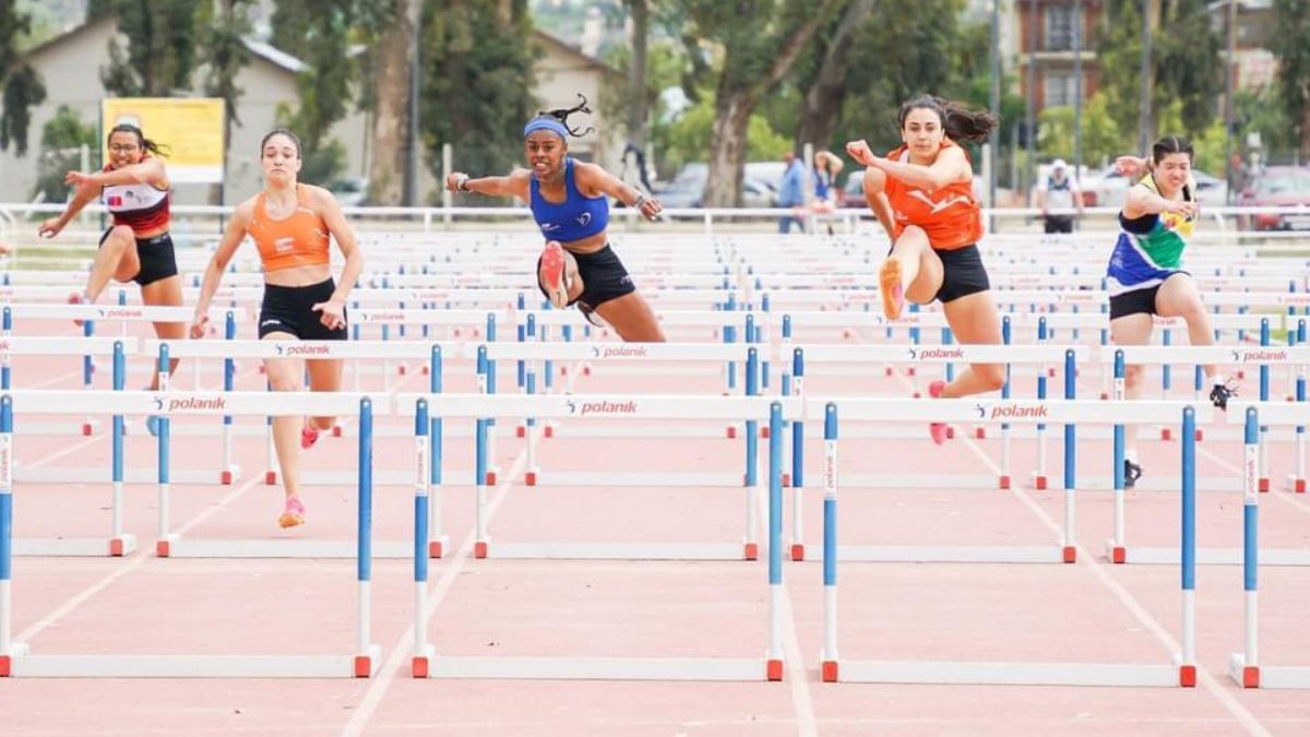 En los Juegos Binacionales de la Araucanía, Renata Godoy ganó una medalla de oro en los 100 metros con valla