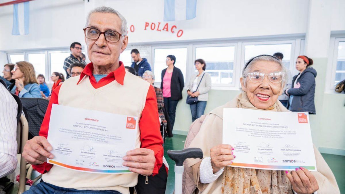 En 2023, más de 140 adultos se alfabetizaron con el programa "Yo, sí puedo"