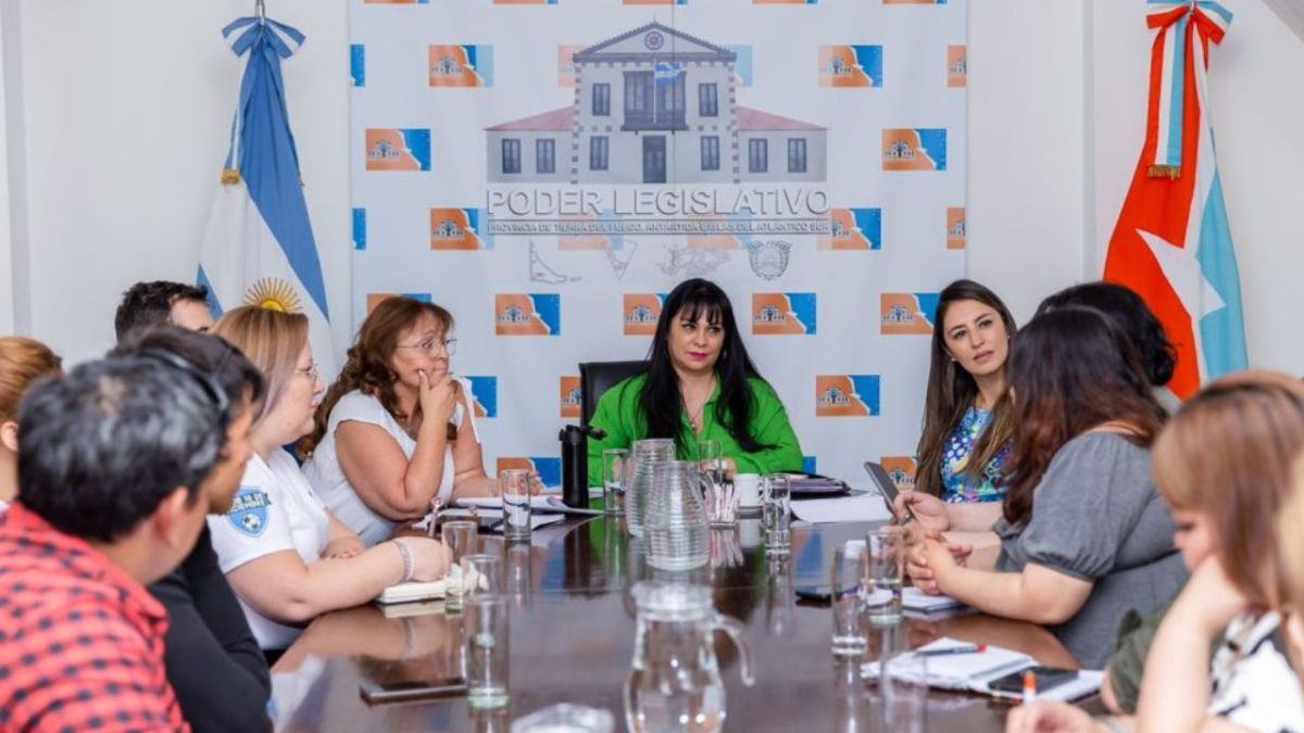 Mónica Acosta y Laura Colazo apoyan el trabajo cooperativista