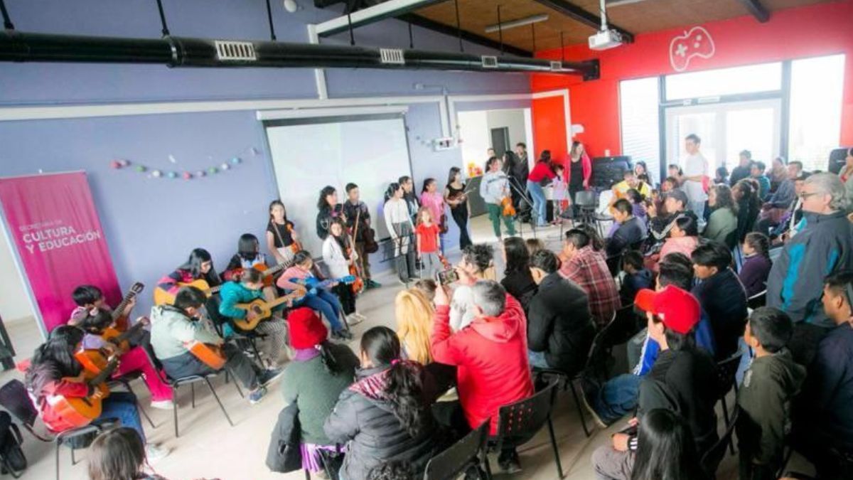 La Orquesta Infanto Juvenil “Mar de Fueguitos” realizó un concierto para cerrar el 2023