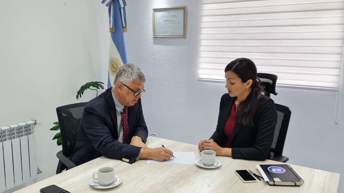 La presidenta del Concejo Guadalupe, Zamora, recibió al Cónsul de Chile en Río Grande