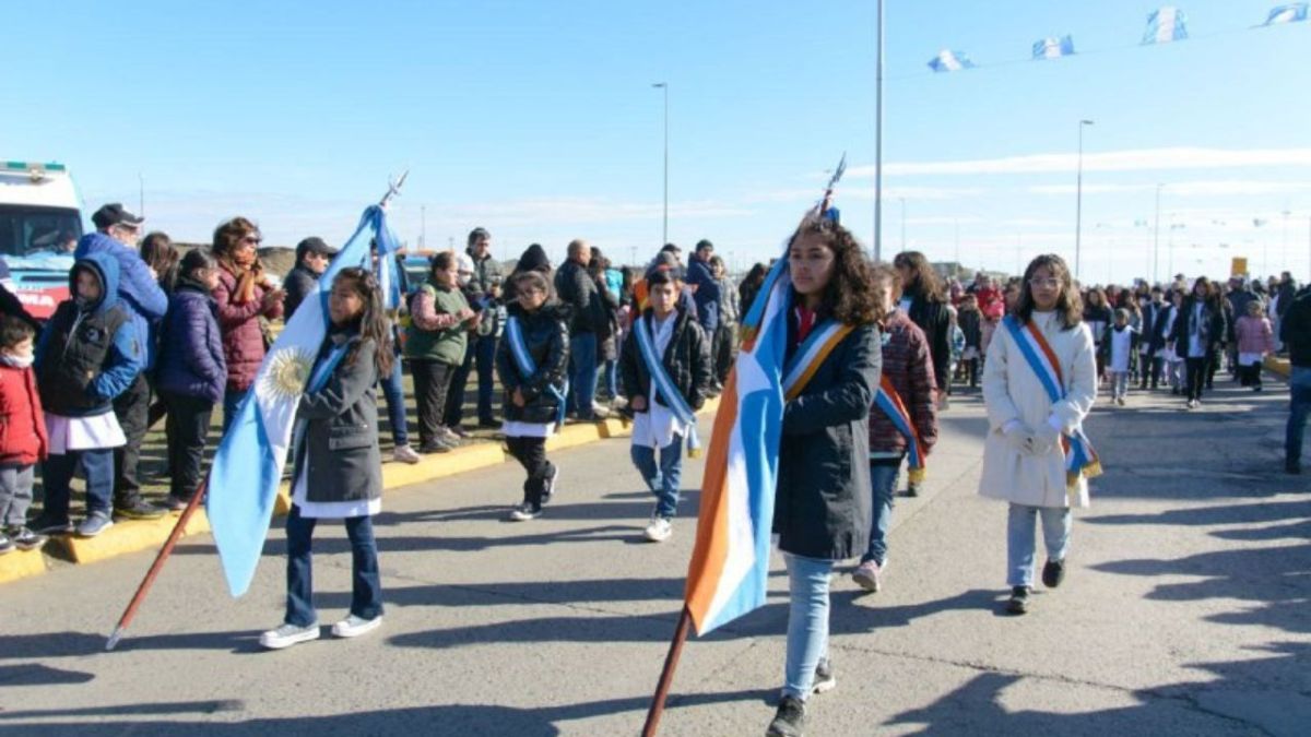 Malvinas 42° aniversario: El Municipio invita a instituciones a participar del desfile
