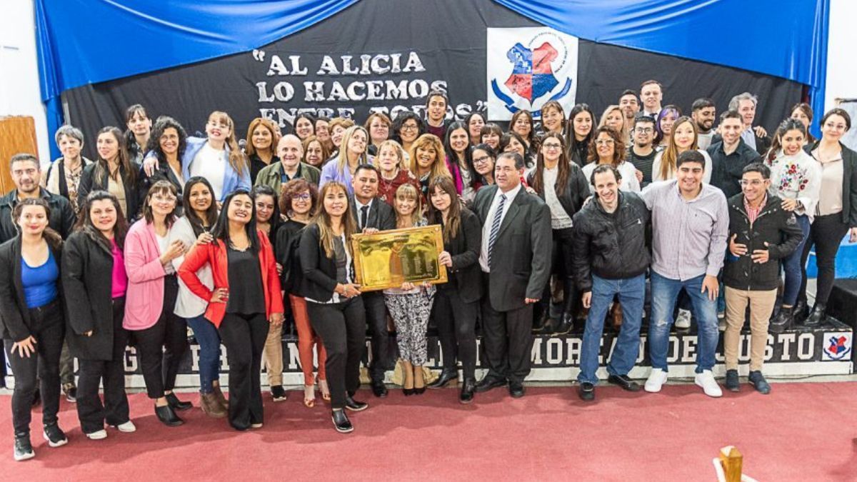 La educación fueguina celebró los 30 años de la fundación del colegio provincial Alicia Moreau de Justo
