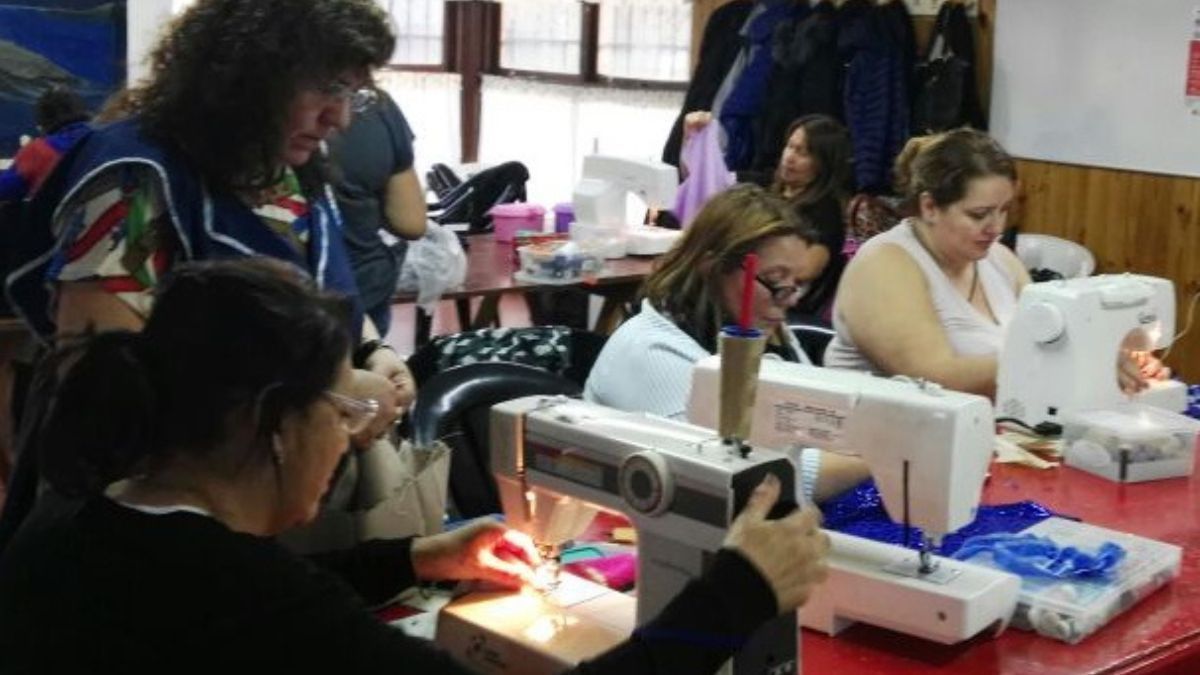 Los talleres de los centros comunitarios de Ushuaia suman nuevas capacitaciones