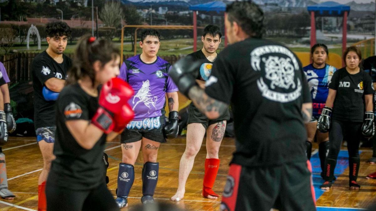 Se llevó adelante la clínica abierta de kickboxing organizada por el Instituto Municipal de Deportes de Ushuaia