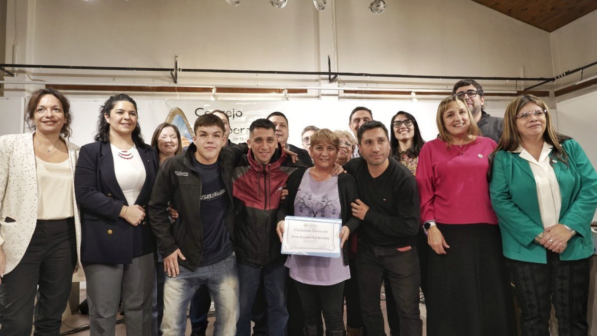 El Concejo Deliberante homenajeó a pionera en el arbitraje femenino de Ushuaia