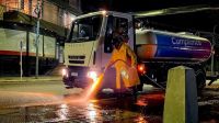 El Municipio y Agrotécnica Fueguina continúan con la limpieza nocturna del centro de la ciudad
