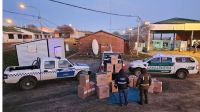 Dos hombres fueron detenidos trasladando 11 mil atados de cigarrillos en una camioneta