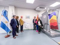 El embajador de Japón, Hiroshi Yamauchi, recorrió el Centro Provincial de Rehabilitación