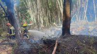 Defensa Civil alertó y colaboró en las tareas de rigor en el incendio del barrio Las Raíces